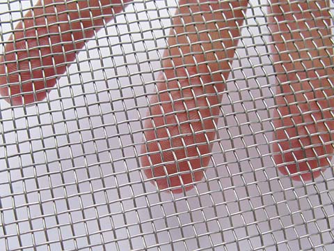 Difference Between Welded and Woven Wire Mesh