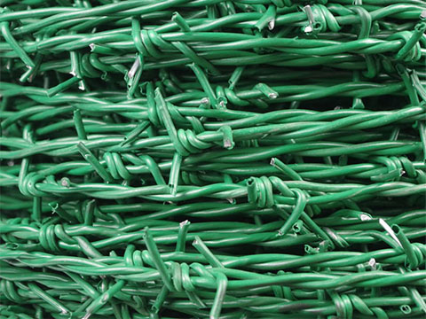 الأسلاك الشائكة البلاستيكية المطلية باللون الأخضر