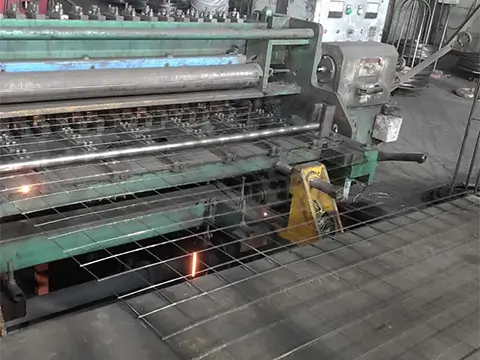 weld mesh machine