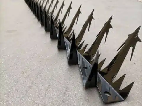 Бритвенный шип с ПВХ-покрытием