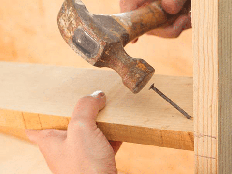 common-nails-wood-connection