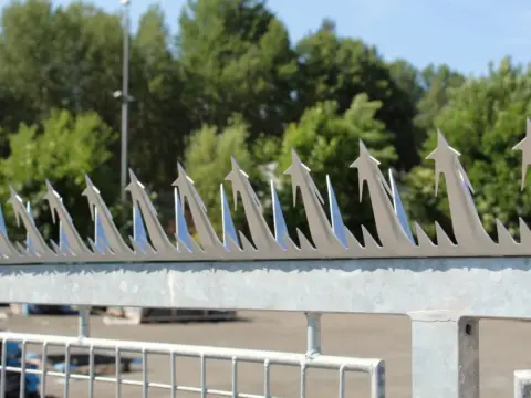 galvanized fence post spikes