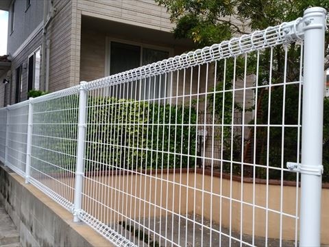 ornamental double loop fencing