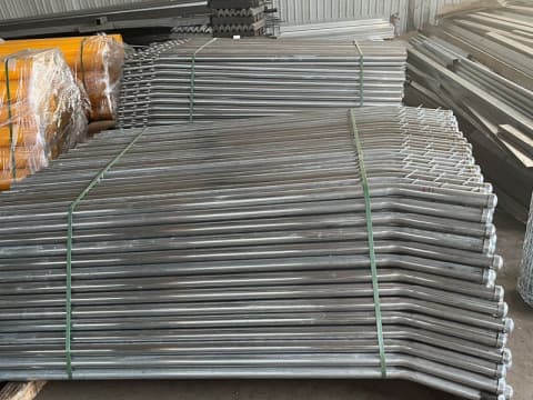 8 Feet High Hot Dip Galvanized Round Posts Supplier