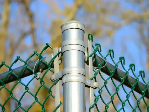 cyclone fencing posts