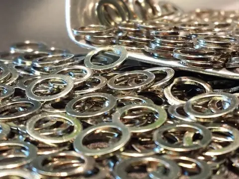 Spring washers