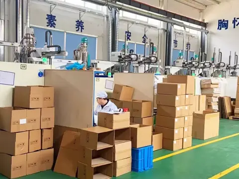 Wanzhi Steel Workshop