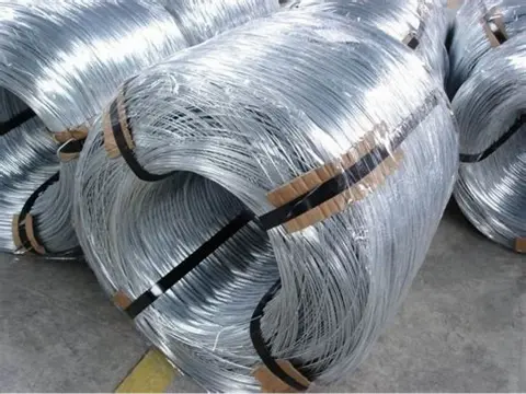 Iron wire wrapped with plastic film