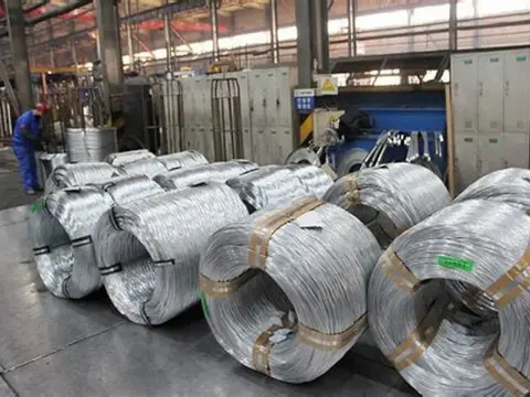 Wanzhi galvanized wire workshop