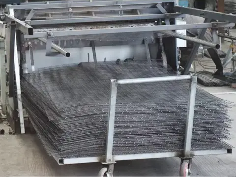 Wanzhi factory welding production line
