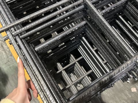 a393 mesh bar size