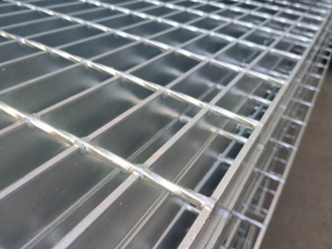 Galvanized steel grille door mat
