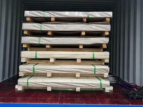 Wooden pallet fixing
