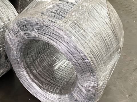 Iron wire + plastic film Coil Package