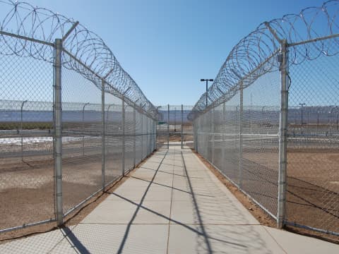 Brazilian airport fencing project