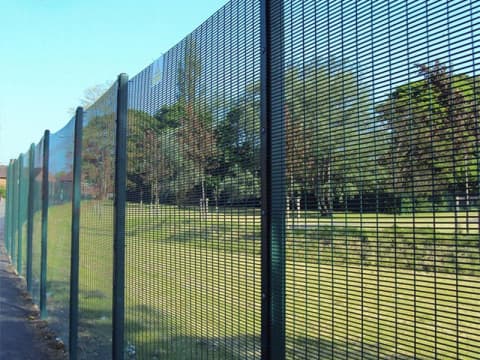 Custom Wholesale PVC Coated Galvanized Prison Fence