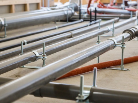 Pipe support connection